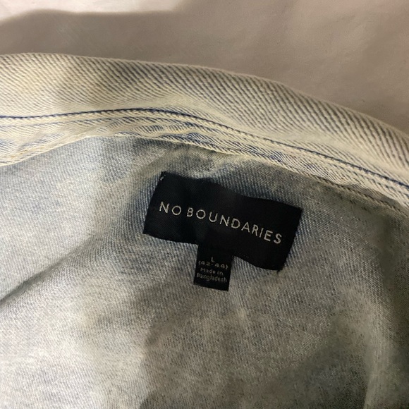 New with tag , never worn , smoke free home - Picture 2 of 5